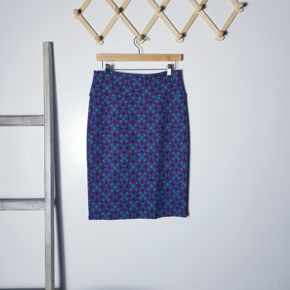LULAROE PENCIL SKIRT CASSIE STYLE SIZE MEDIUM